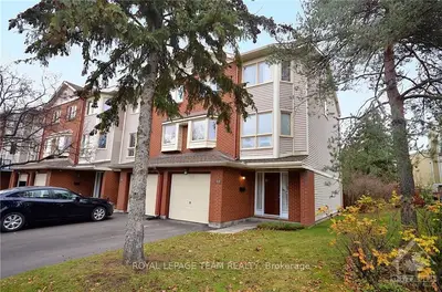 1F CRESTLEA Crescent, Tanglewood - Grenfell Glen - Pineglen, ON K2G 4N2