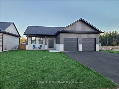 19 ZACHARY Street, Petawawa, ON K8H 0G9