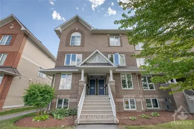 305 AQUAVIEW Drive, Orleans - Cumberland and Area, ON K4A 0B6