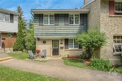 874 WALKLEY Road, Billings Bridge - Riverside Park and Area, ON K1V 6R5