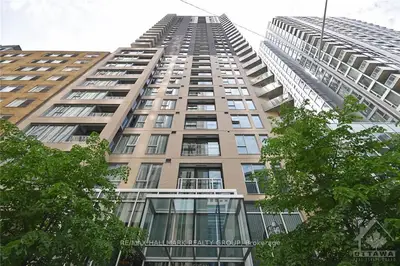 40 NEPEAN Street 1602, Ottawa Centre, ON K2P 0X5
