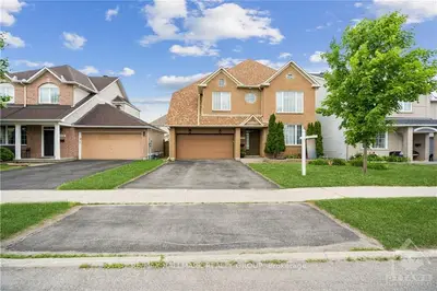 2106 ESPRIT Drive, Orleans - Cumberland and Area, ON K4A 4G3