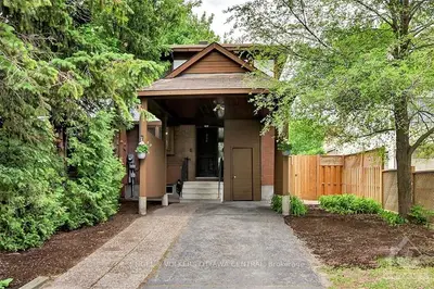 294 LAFONTAINE Avenue, Vanier and Kingsview Park, ON K1L 6X2
