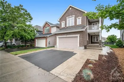 921 SCALA Avenue, Orleans - Cumberland and Area, ON K4A 4M7
