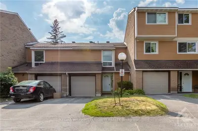 4573 Carrington Place 34, Cyrville - Carson Grove - Pineview, ON K1B 4P8