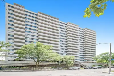40 LANDRY Street 504, Vanier and Kingsview Park, ON K1L 8K4