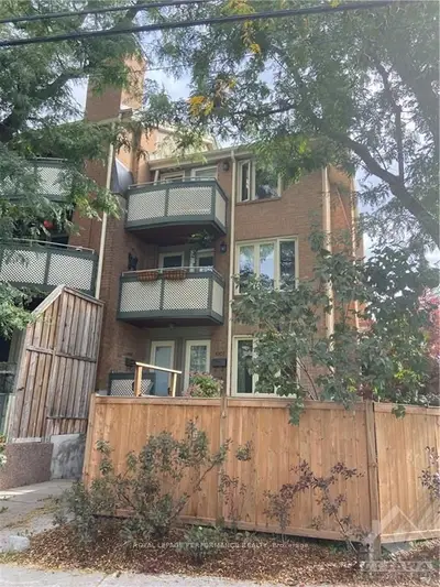 1009 NORTH RIVER Road, Overbrook - Castleheights and Area, ON K1K 3V6