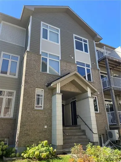 302 EVEREST D, Elmvale Acres and Area, ON K1G 4E3