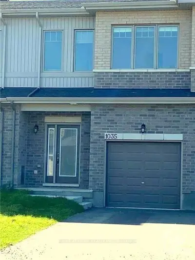 1035 CEDAR CREEK Drive, Blossom Park - Airport and Area, ON K1X 0G3