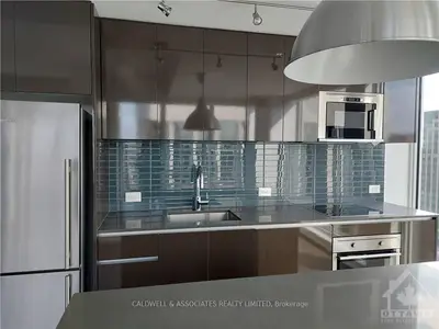 199 Slater Street 1811, Ottawa Centre, ON K1P 0C8