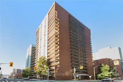 475 LAURIER Avenue W 302, Ottawa Centre, ON K1R 7X1