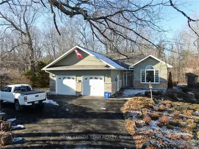 610 MILL Street, Greater Madawaska, ON K0J 1H0