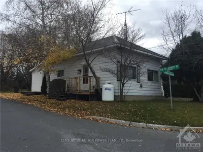33 SABOURIN Street, North Stormont, ON K0C 1W0