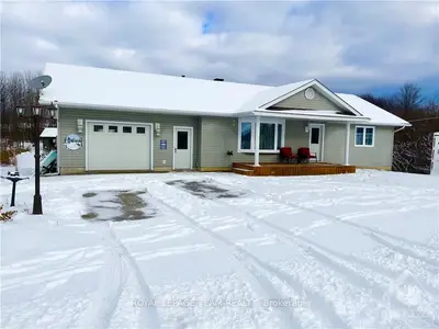 34 WATCHORN Drive, Whitewater Region, ON K0J 1C0