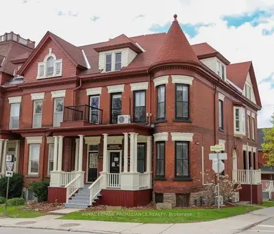 6 COURT Terrace, Brockville, ON K6V 4T4