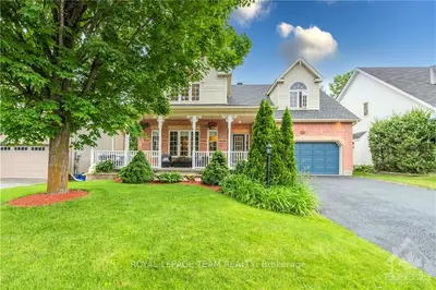 17 KYLE Avenue, Stittsville - Munster - Richmond, ON K2S 1G8