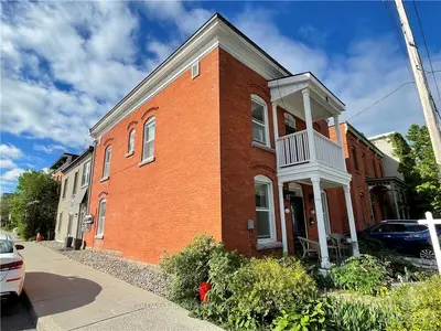 64 ST ANDREW Street, Lower Town - Sandy Hill, ON K1N 5E9