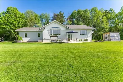 11830A ROUND LAKE Road, Laurentian Valley, ON K8A 6W8