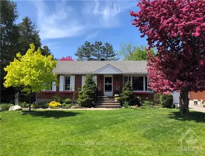 48 CROWNHILL Street, Beacon Hill North - South and Area, ON K1J 7K6