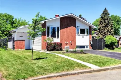 1865 ARIZONA Avenue, Alta Vista and Area, ON K1H 6Z5