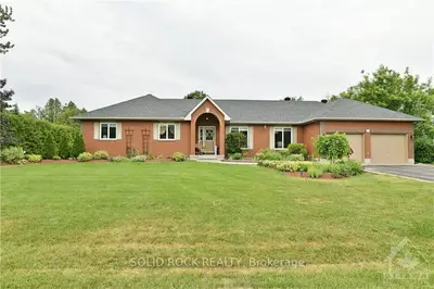 6567 COURTLAND GROVE Crescent, Greely - Metcalfe - Osgoode - Vernon and Area, ON K4P 1G5
