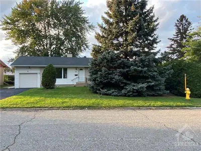 31 GARY Avenue, South of Baseline to Knoxdale, ON K2G 3L2