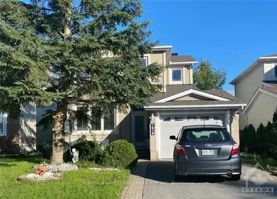 1918 CRESTMONT Place, Orleans - Convent Glen and Area, ON K1W 1C1