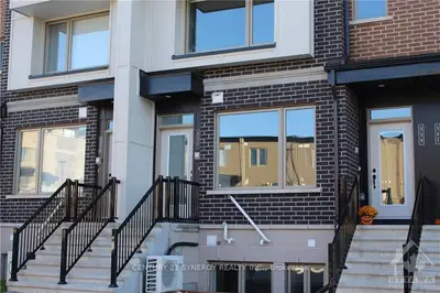537 OZAWA, Manor Park - Cardinal Glen and Area, ON K1K 4Z8