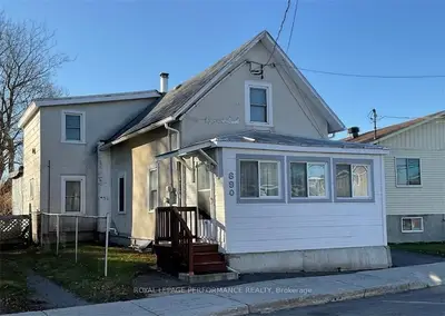 690 REGENT Street, Hawkesbury, ON K6A 1G4