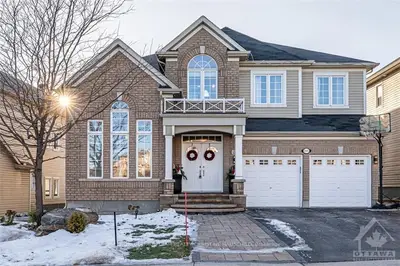 246 HUNTSVILLE Drive, Kanata, ON K2T 0C3