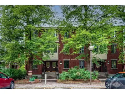 12 Blue Moon, Manor Park - Cardinal Glen And Area, On K1k 4k6