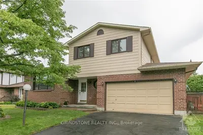 1 DEER MOSS Trail, Stittsville - Munster - Richmond, ON K2S 1C9
