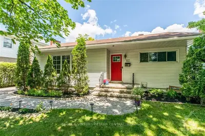 947 HAMLET Road, Elmvale Acres and Area, ON K1G 1R3