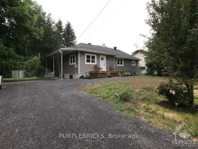 984 HILLMILLER Street, Orleans - Cumberland and Area, ON K4C 1R3