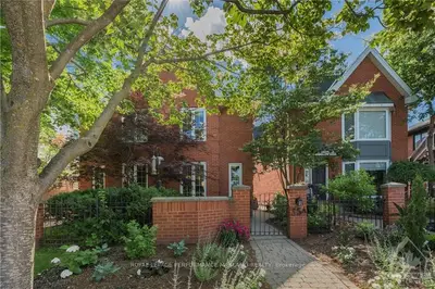 35 CHARLES Street A, New Edinburgh - Lindenlea, ON K1M 1R3