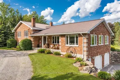 997 MAPLE HILL Road, North Grenville, ON K0G 1T0