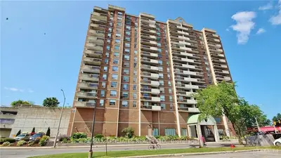 200 LAFONTAINE Street 304, Vanier and Kingsview Park, ON K1L 8K8