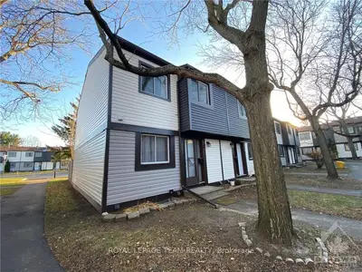 3565 ALADDIN Lane, Blossom Park - Airport and Area, ON K1T 1E1