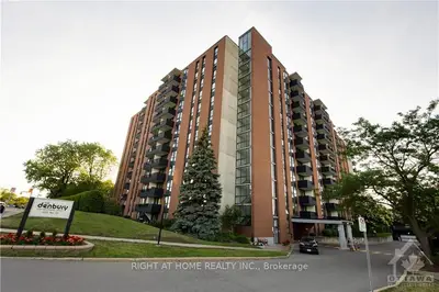2951 RIVERSIDE Drive 208, Billings Bridge - Riverside Park and Area, ON K1V 8W6