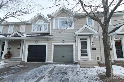 55 MAXTON, Beacon Hill North - South and Area, ON K1J 1J1