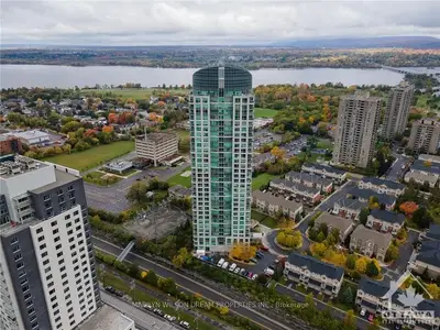 38 Metropole 3003, Westboro - Hampton Park, On K1z 1e9