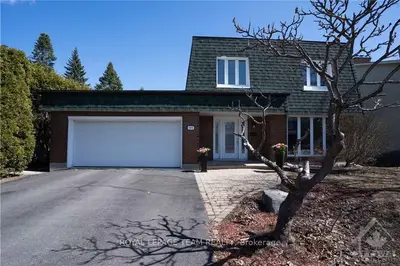 1972 MARQUIS Avenue, Beacon Hill North - South and Area, ON K1J 8J4