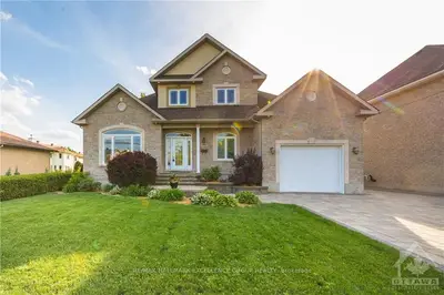 1820 BELCOURT Boulevard, Orleans - Convent Glen and Area, ON K1C 1M5