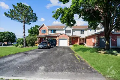 2216 SATURN Crescent, Orleans - Cumberland and Area, ON K4A 3T6