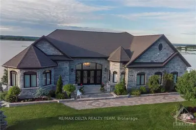 2915 PRINCIPALE Street, Alfred and Plantagenet, ON K0A 3K0