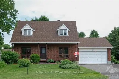 109 DES PINS Street, Russell, ON K4R 1C5