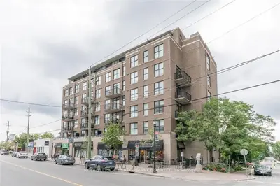 150 CAROLINE Avenue 304, Tunneys Pasture and Ottawa West, ON K1Y 4X8
