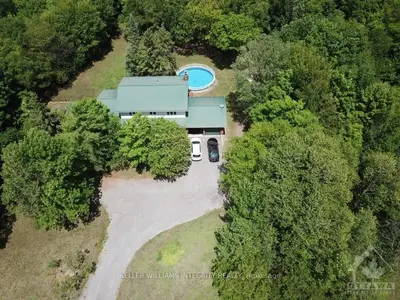 1326 USBORNE Street, McNab/Braeside, ON K0A 1G0