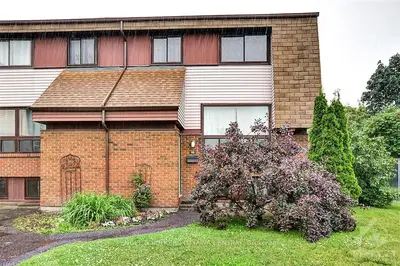 11D WOODVALE, South of Baseline to Knoxdale, ON K2G 4G9