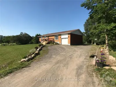 2498 YORKS CORNERS Road, Greely - Metcalfe - Osgoode - Vernon and Area, ON K0A 1V0